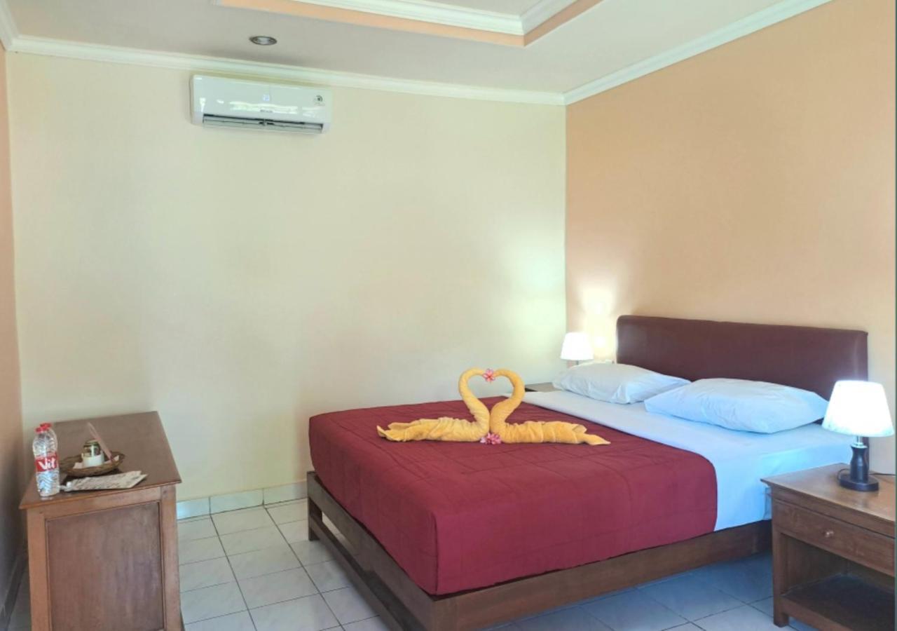 Lovina Beach Hotel ภายนอก รูปภาพ