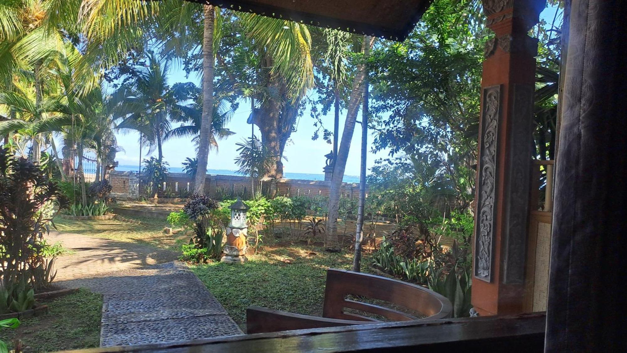 Lovina Beach Hotel ภายนอก รูปภาพ