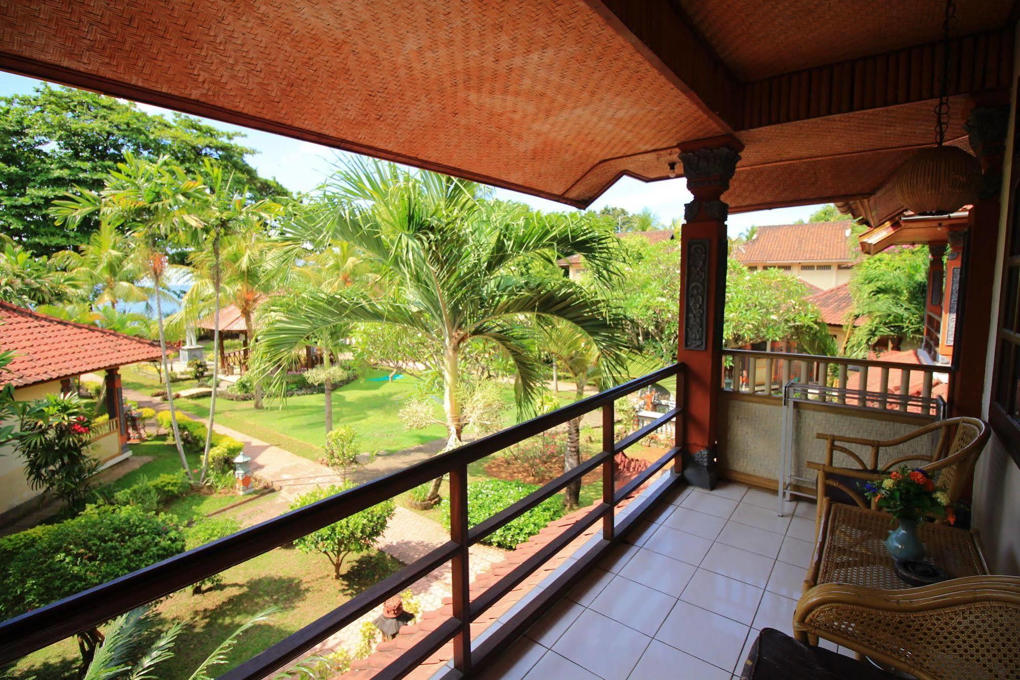 Lovina Beach Hotel ภายนอก รูปภาพ